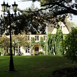 Hotel Hatton Court